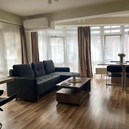 Apartament In Regim Hotelier ซาตูมาเร ภายนอก รูปภาพ